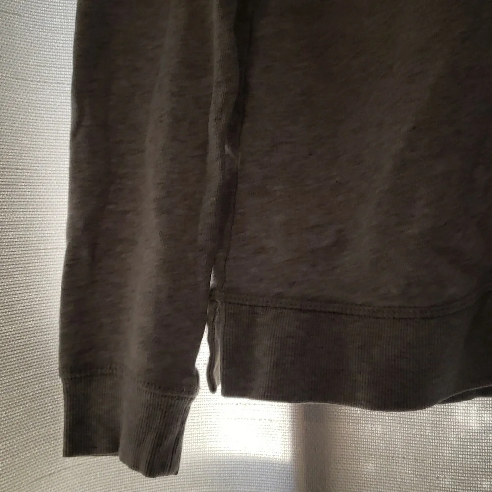 GAP Light gray hoodie size small lettering has shimmer EUC - Picture 4 of 8